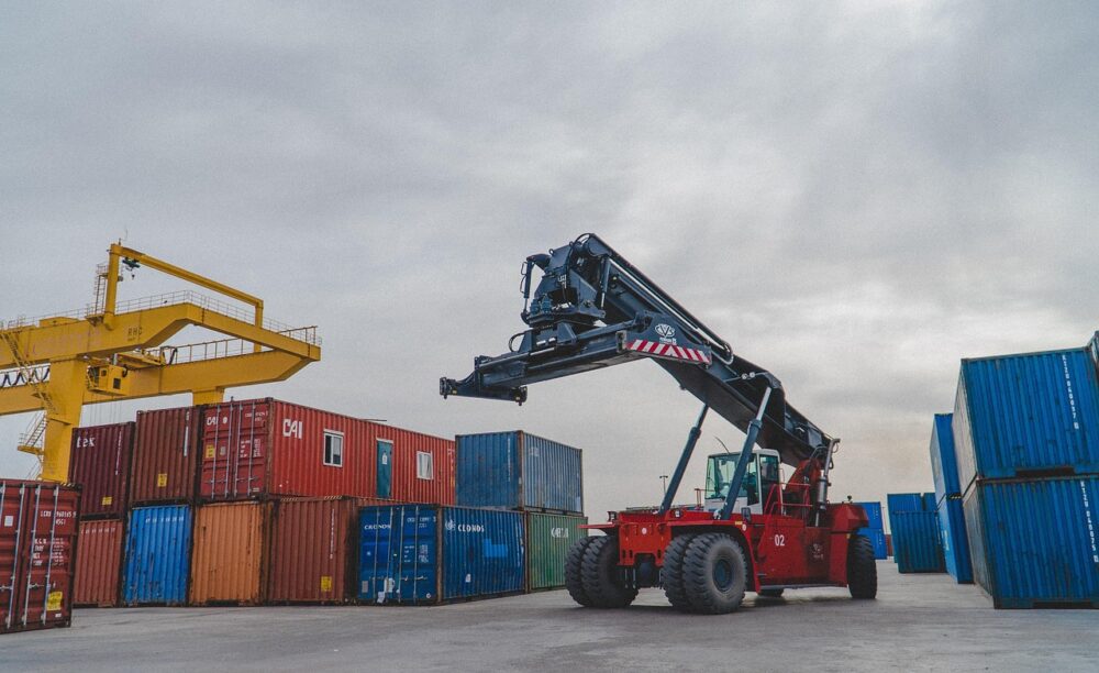 crane-6345296_1280